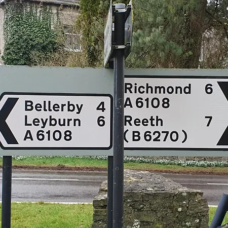 여관 Bolton Arms Downholme *